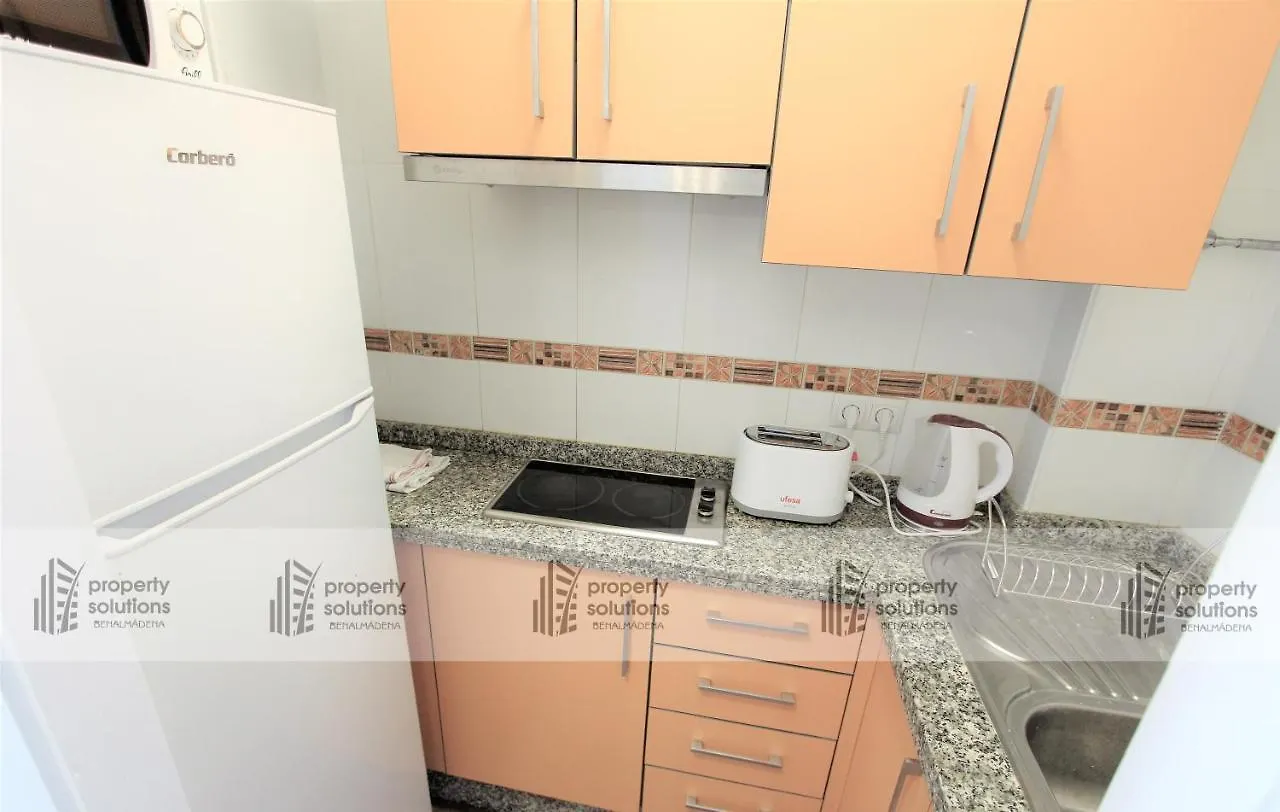 Apartment 712 Iris Apartamentos - Vista Al Mar - A 10 Min De La Playa Caminando Y 5 Min Del Centro Benalmadena Spain